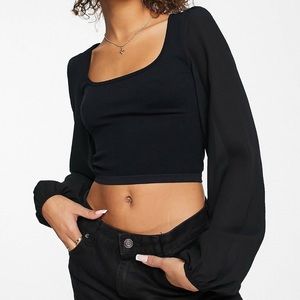 NWT STRADIVARIUS TOP